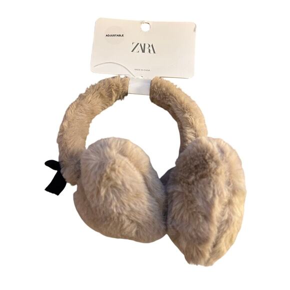 Nwt- Zara kids -FAUX FUR HEART EAR MUFFS WITH BOWS - Picture 2 of 4